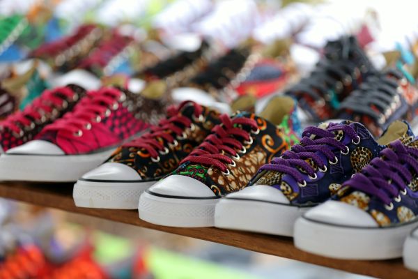 Personnalisez vos chaussures : sélectionnez des designs sur mesure